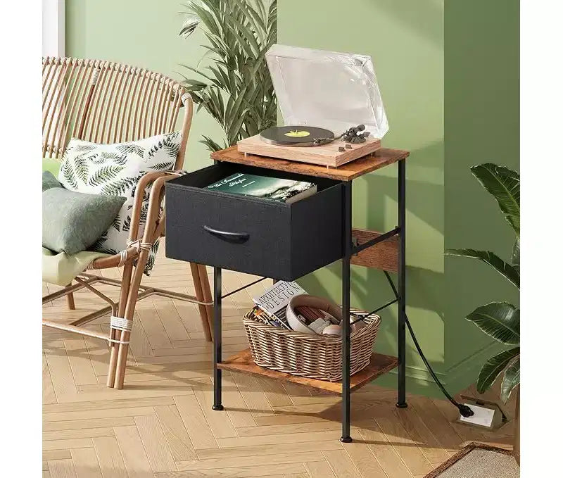 Table de chevet LED avec station de recharge, tiroir en tissu réglable, table d'appoint compacte de rangement à 3 niveaux pour chambre à coucher